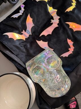 Bath and body works skull candle holder